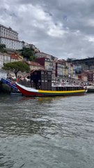 LE PLUS ANIMÉ quai de Porto : Ribeira