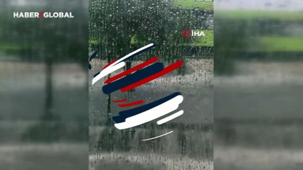 Bursa'da sağanak yağış: Metro seferleri durdu, raylar şelaleye döndü