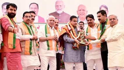 VIDEO प्रदेश कार्यकारिणी की विशेष बैठक के समापन समारोह में शामिल हुए नितिन गडकरी