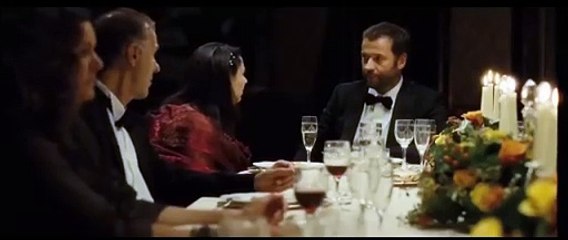 Une journée de plus Bande-annonce (IT)