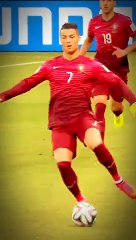 Ronaldo vs 3 defenders