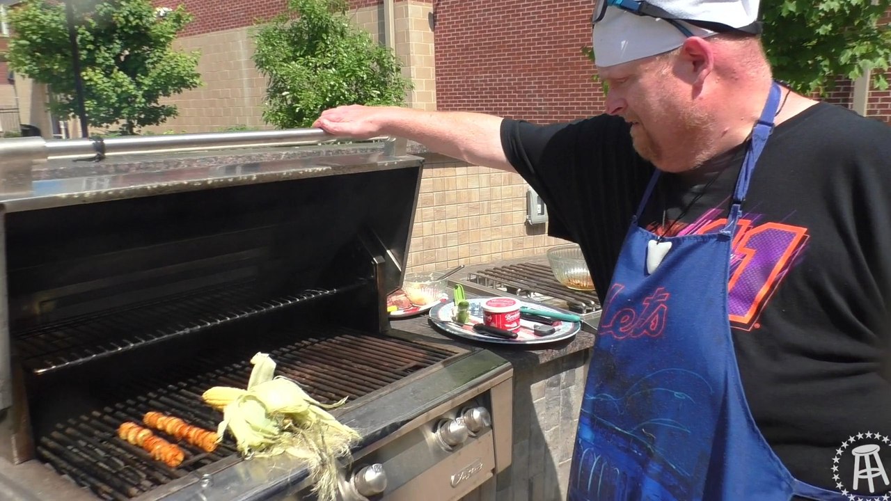 Tank Cooks 4th of July Special (Grilling Steaks...