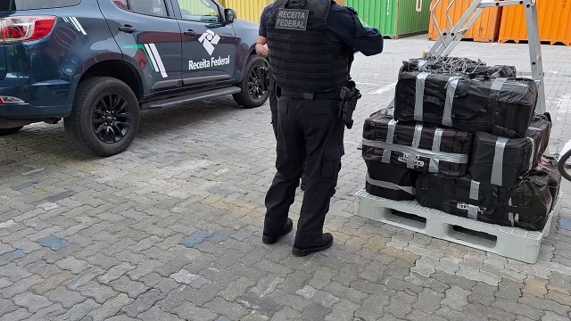 Dois dias depois da maior apreensão do ano, quase 400 kgs de cocaína são encontrados no Porto de Santos
