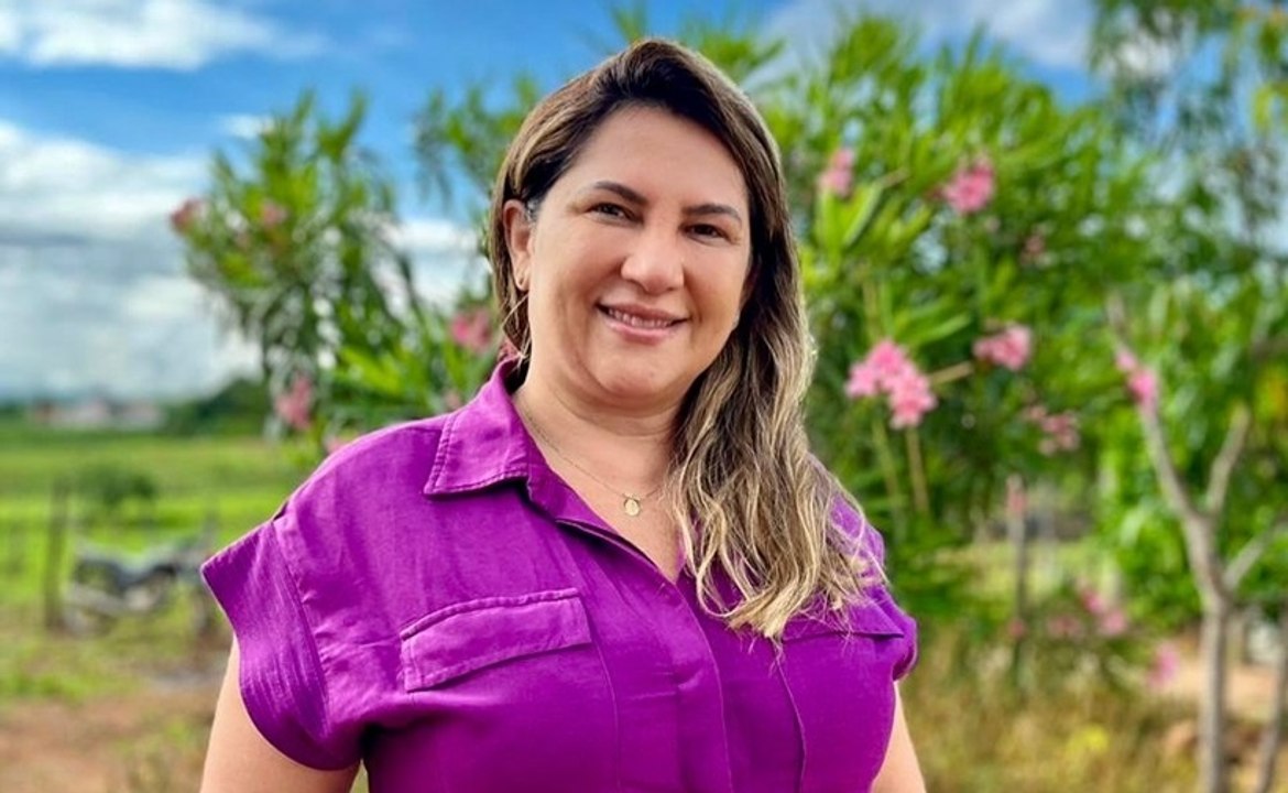 Advogado diz que vários crimes podem ser imputados a Corrinha se ela não provar legalidade de diploma