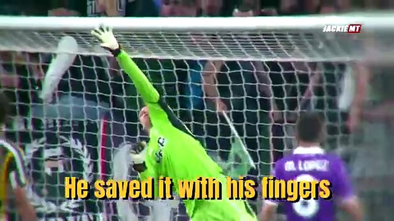 (10)Football _Impossible_ MOMENTS