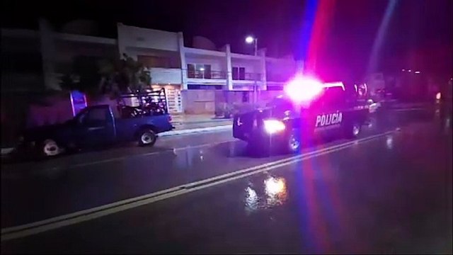 Turistas evacuados y vuelos suspendidos en México ante acercamiento de Beryl