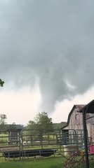 Person Captures Tornado in Missouri, USA