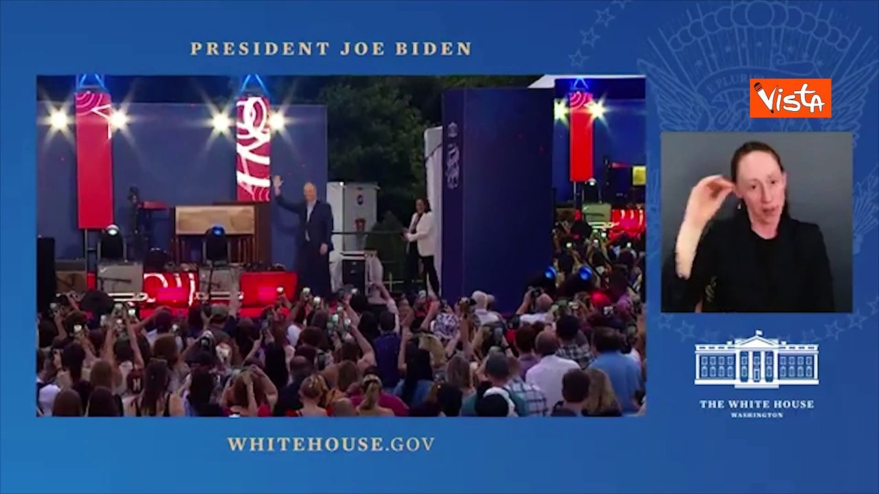 Gli auguri per il 4 luglio di Joe Biden e Kamala Harris alla Casa Bianca