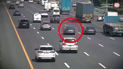 Swerving accident in Abu Dhabi