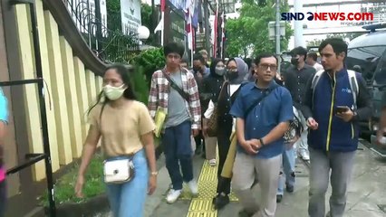Terjerat Pinjol Modus Lowongan Kerja, Puluhan Korban Datangi Polres Jaktim