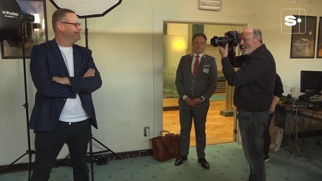 Sérieux ? Celui-là ? : quand Bart De Wever chambre Raoul Hedebouw en plein shooting photo