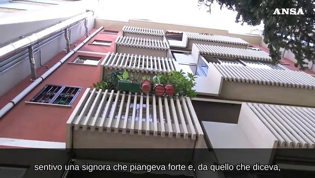 Si butta dal tetto con il figlio, la testimonianza dei vicini