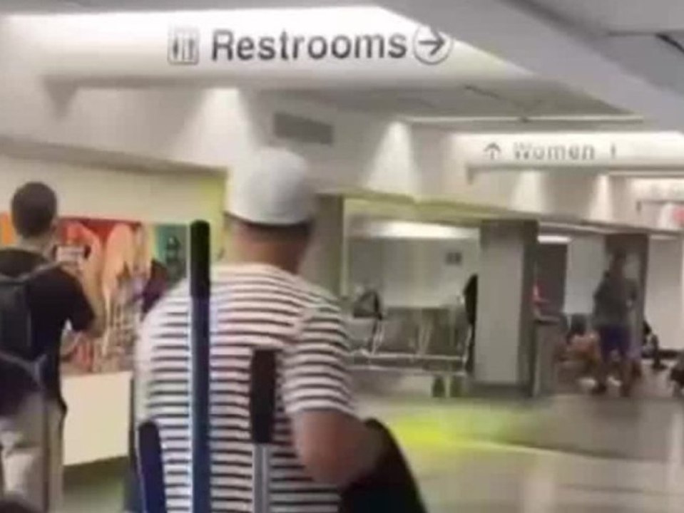 Schock am Flughafen von Miami: Giftgrüne Flüssigkeit ausgelaufen