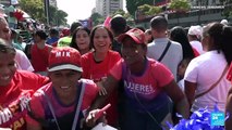 El chavismo y la oposición midieron fuerzas en Caracas al inicio de la campaña electoral