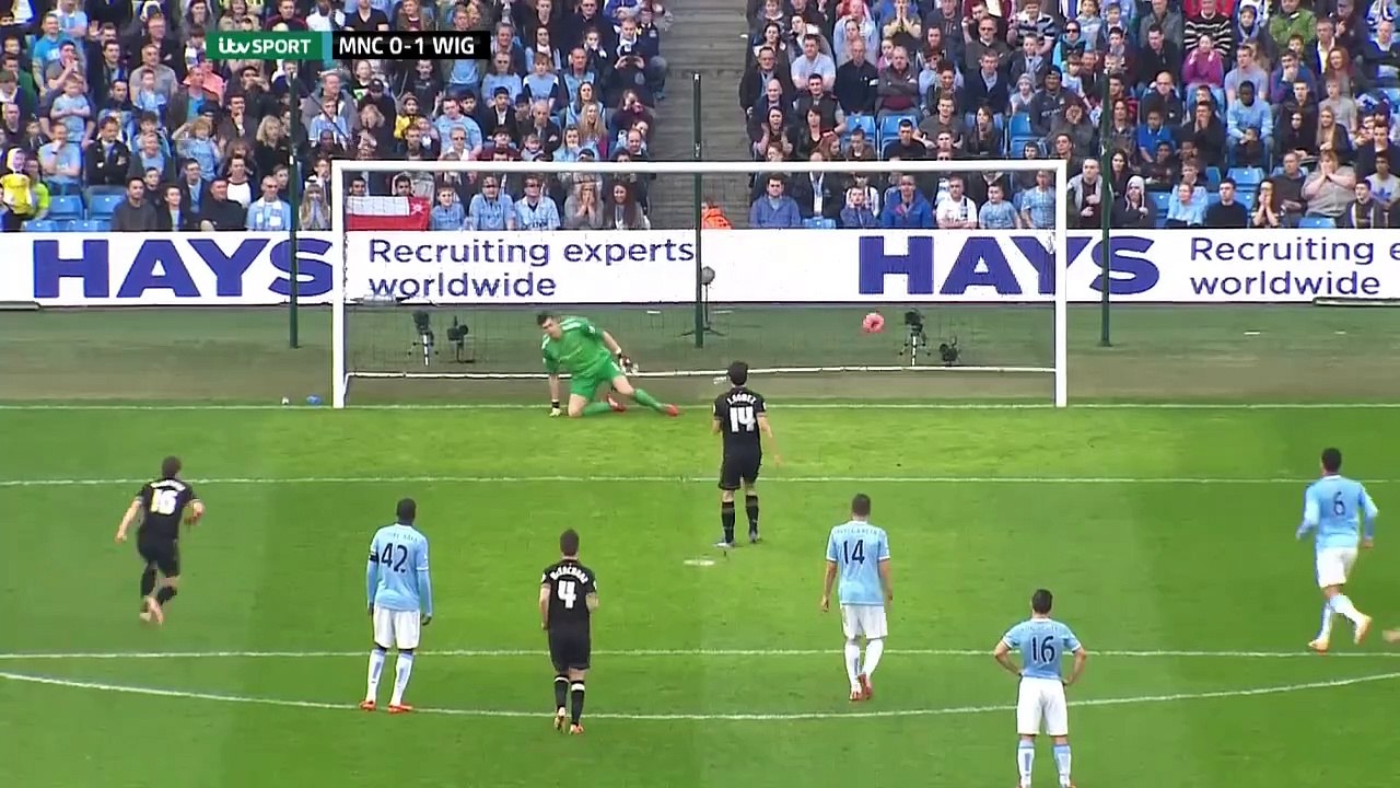 2013-14 FA Cup  (6 Round)  Manchester City v Wigan Athletic  (9 March 2014)