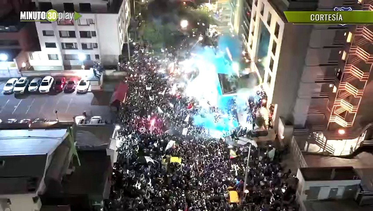 ¡Hicieron llorar a Falcao! Impresionante banderazo protagonizaron los hinchas de Millonarios