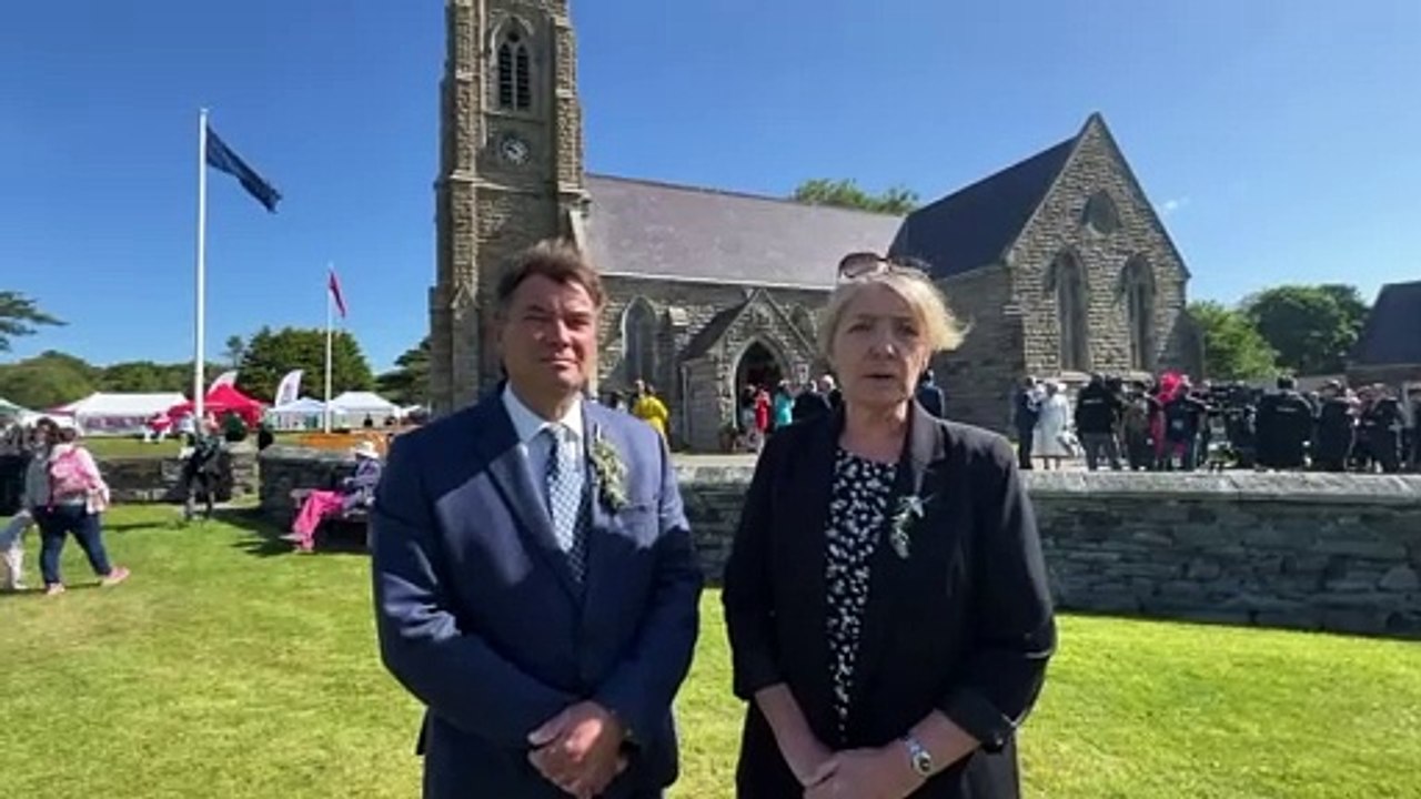 Philip and Kirrie Jenkins submitted a petition to introduce legal protection against the noise from wind turbines on Tynwald Day 2024