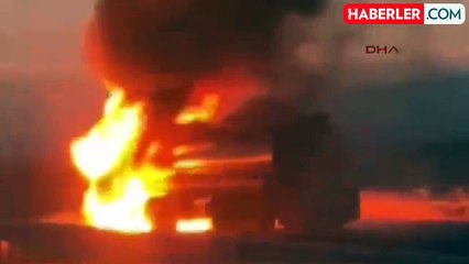 Nusaybin'de akaryakıt yüklü tankerin kupa kısmı alev aldı
