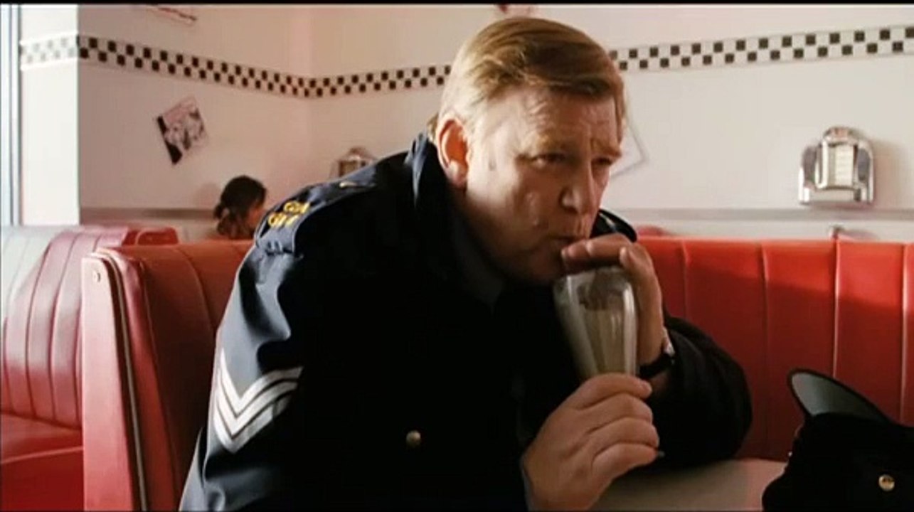 Un poliziotto da happy hour | movie | 2011 | Official Trailer