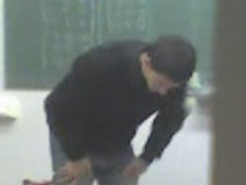 Pierre en colle de Maths qui me cherche par la fenêtre...