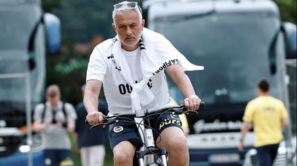 Mourinho in bici sfida Pogacar: "Sono pronto.."