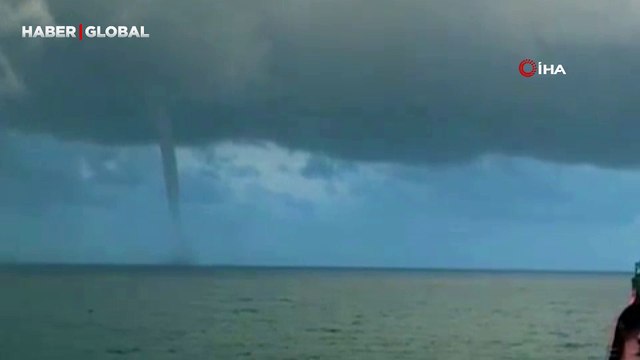 İskenderun Körfezi'nde çıkan devasa hortum herkesi korkuttu!