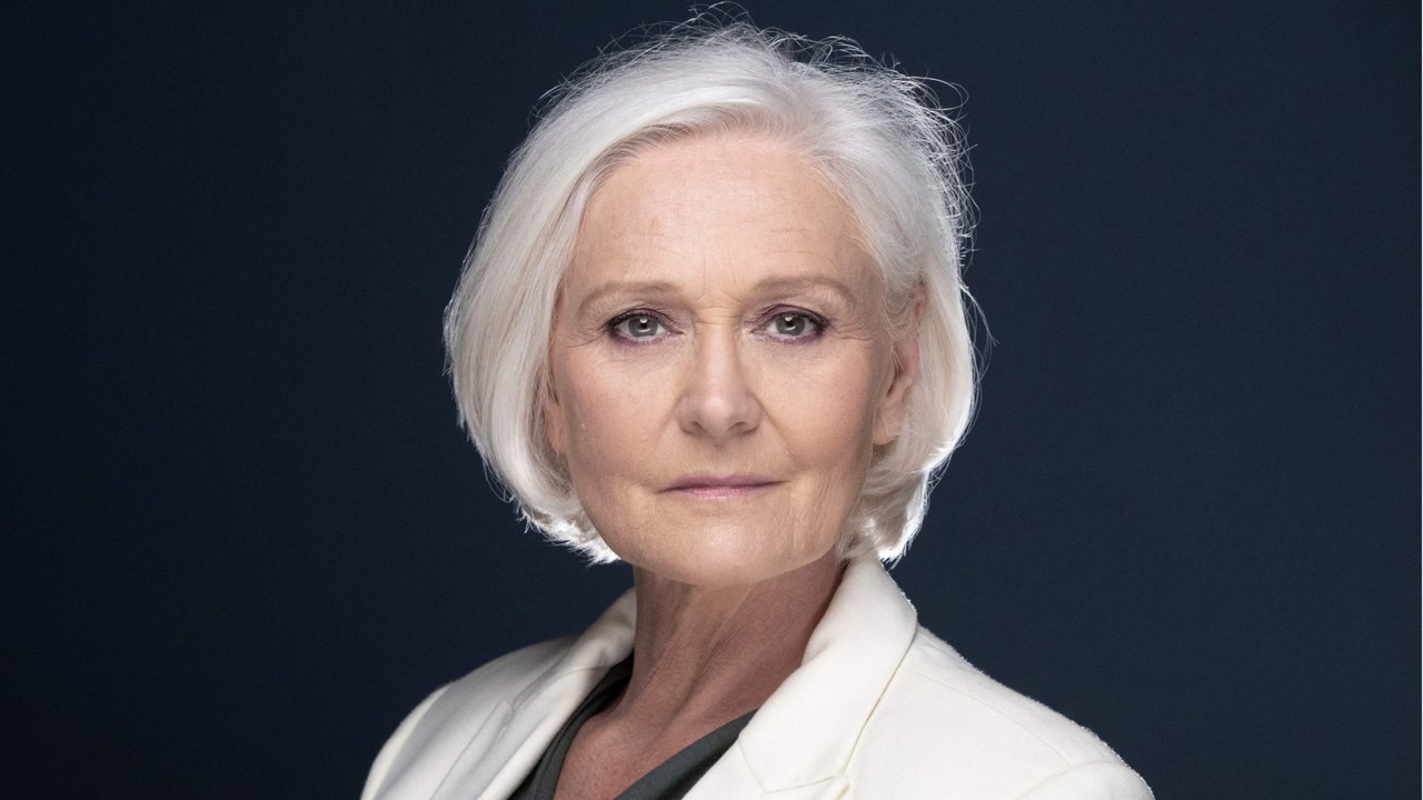 GALA VIDEO - Marie-Caroline Le Pen, ce jour où Jean-Marie l’a répudiée sur TF1 : “Les femmes qui ont l’habitude de suivre leur amant…”