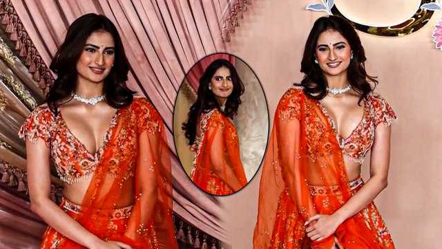 Palak Tiwari's Sassy-Saffron Lehenga For Anant Ambani & Radhika Merchant's Starry Sangeet Ceremony