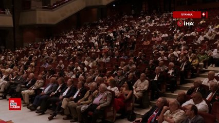 Erden Timur: Herkesten hakkını helal etmesini diliyorum