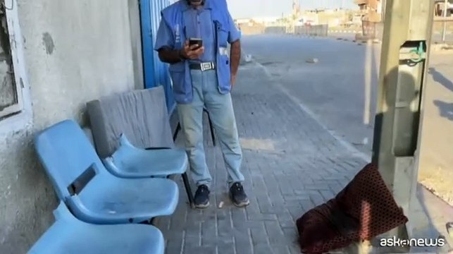 Un missile israeliano colpisce vicino a un centro Unrwa a Bureij, Gaza