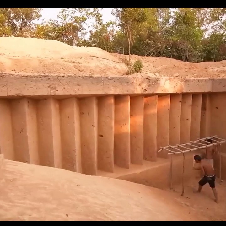 Bulding maker completely video jungle mans