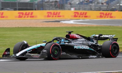 جورج راسل أول المنطلقين في جائزة بريطانيا الكبرى