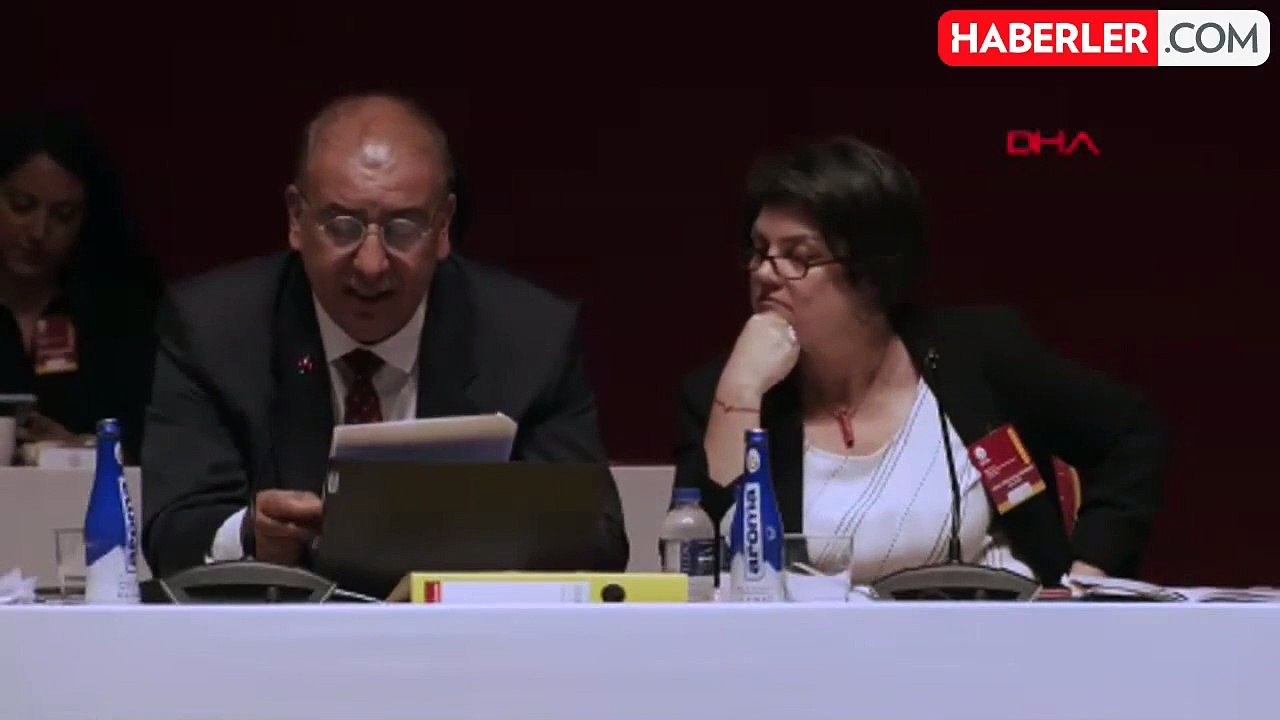 Galatasaray Başkanı Dursun Özbek ve yönetimine Florya arazisi ve Galatasaray Adası için yetki verildi