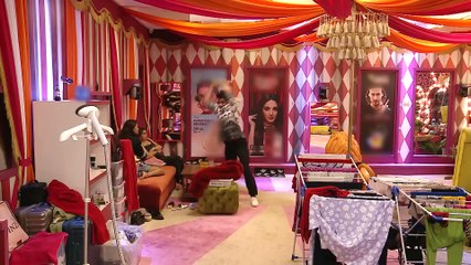 MC SALMAN FT BIGG BOSS - CARRYMINATI