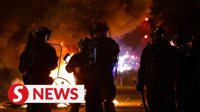 French police clash with anti-far-right demonstrators after election