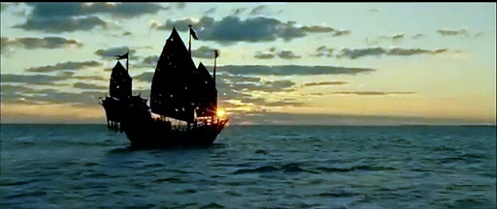 Pirates des Caraïbes : Jusqu'au bout du monde Bande-annonce (IT)