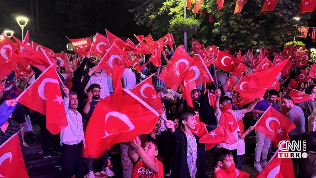 Hollanda maçı sonrası milyonlar gözyaşlarına boğuldu