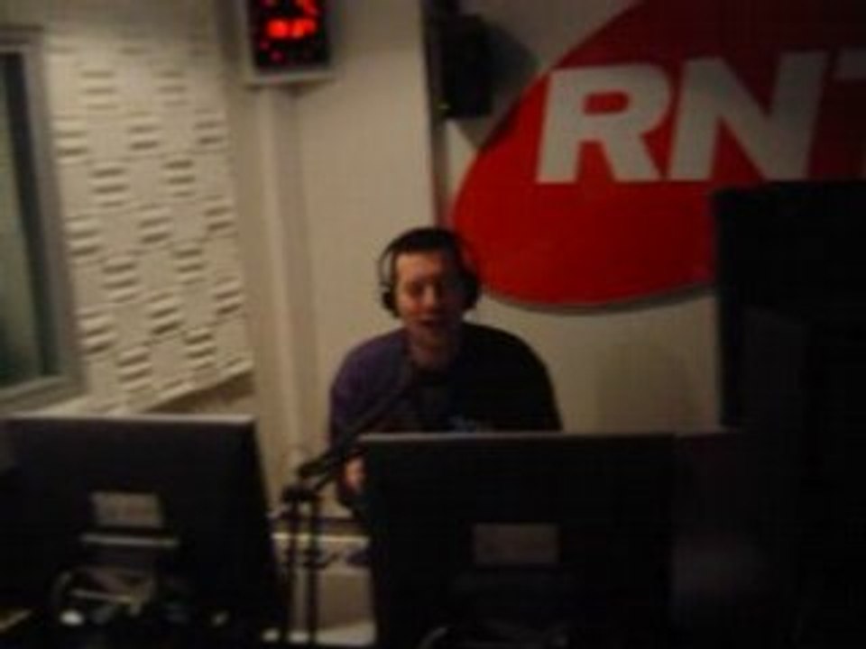 Manu chante "Relax" de Mika