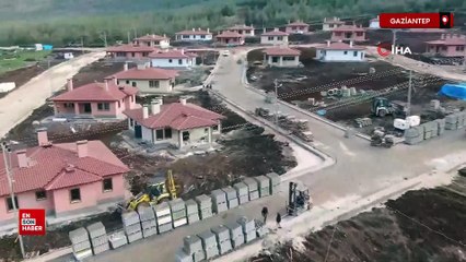 Gaziantep'te depremzedeler, villaları aratmayan köy evlerine taşındı