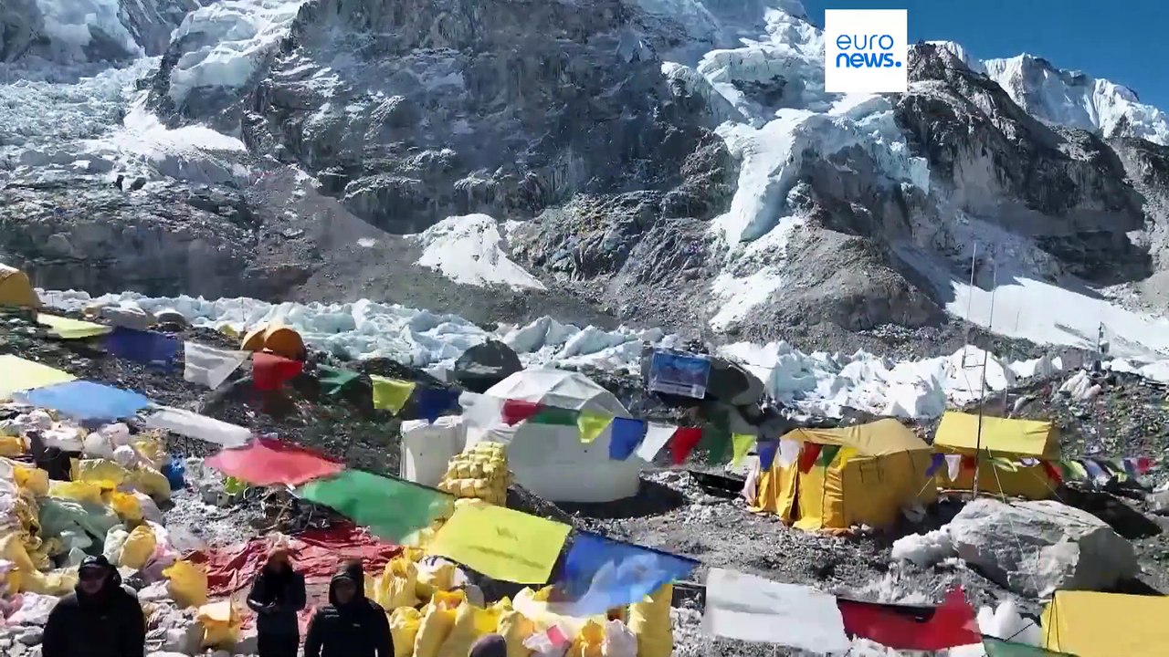 Es wird Jahre dauern, den Mount Everest vom Müll zu befreien