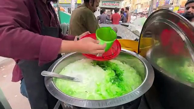 Crushed Ice Strawberry Milkshake Roadside Street Drink The Most Refreshing Pakola Milkshake