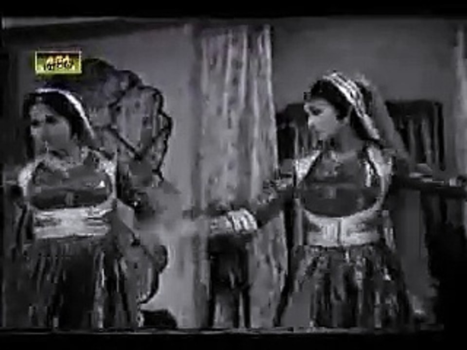zamana ki nazron ma ma bewafa hoon....