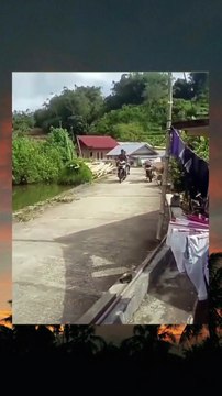 ارے اس بھائی کی ون ویلنگ دیکھو