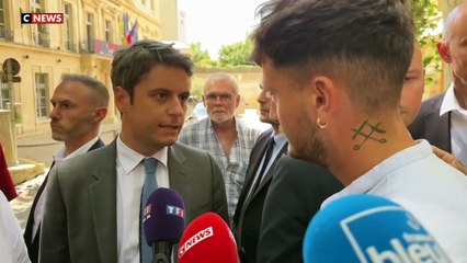 Gabriel Attal échange avec le triple fiché S et membre de la jeune garde Raphaël Arnault, candidat LFI