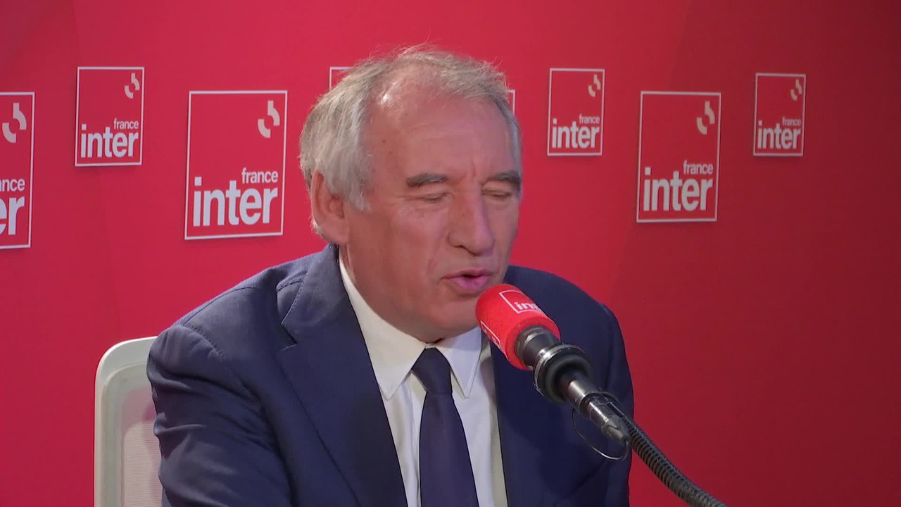 François Bayrou souhaite "un ensemble démocrate et républicain" qui "devrait gouverner ensemble"