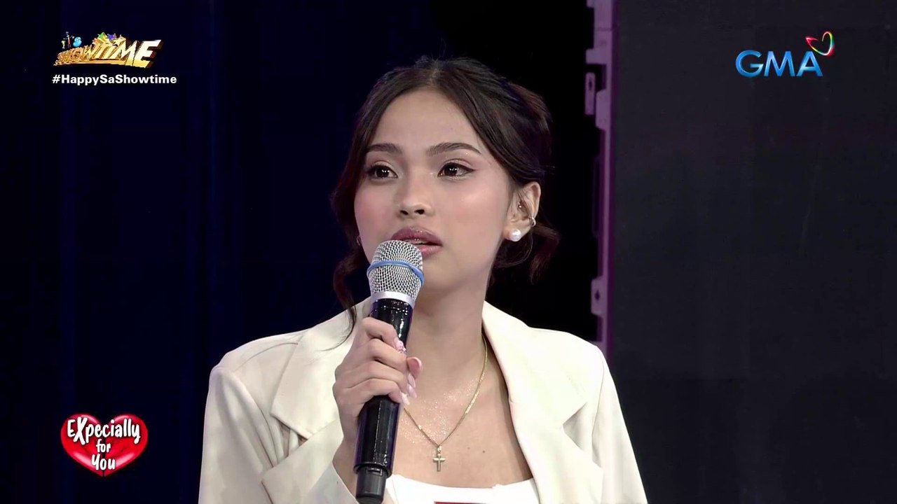 Ano ang say mo sa mga babaeng gumagawa ng first move? | It's Showtime (July 8, 2024)