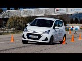 Hyundai i10 2017 - Maniobra de esquiva (moose test) y eslalon | km77.com