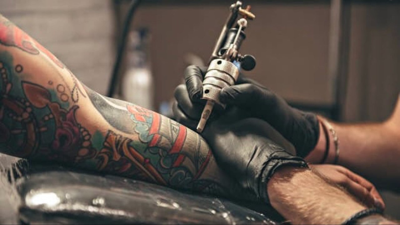 La Tinta Para Tatuajes Podría Tener Bacterias Peligrosas