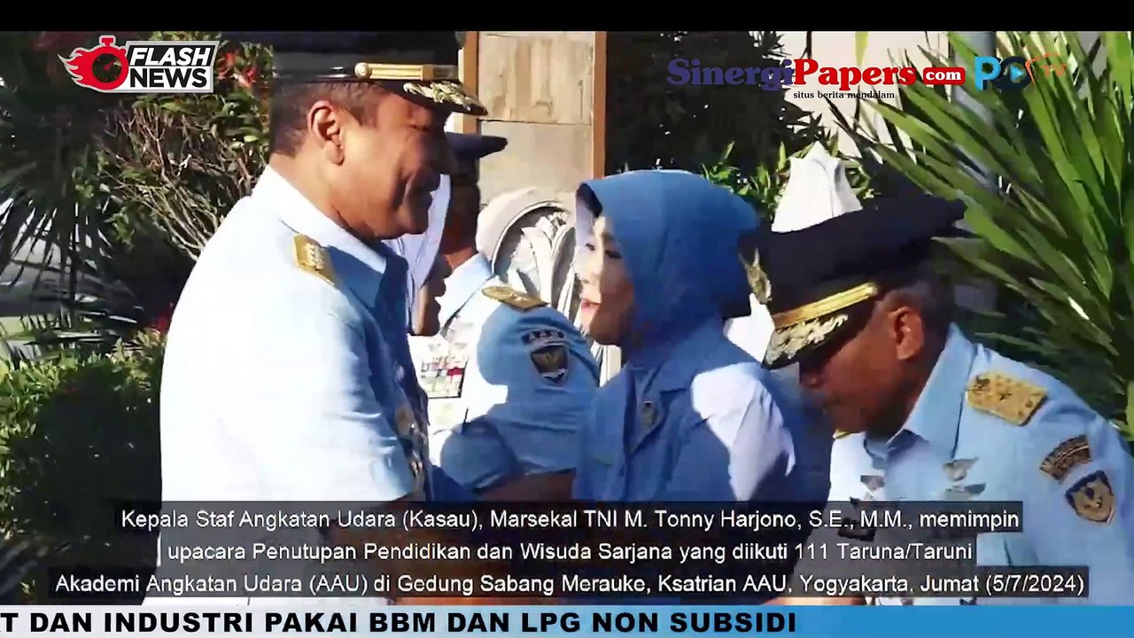 Kasau Marsekal TNI M. Tonny Harjono Pimpin Upacara Penutupan dan Wisuda Sarjana Taruna Akademi AU