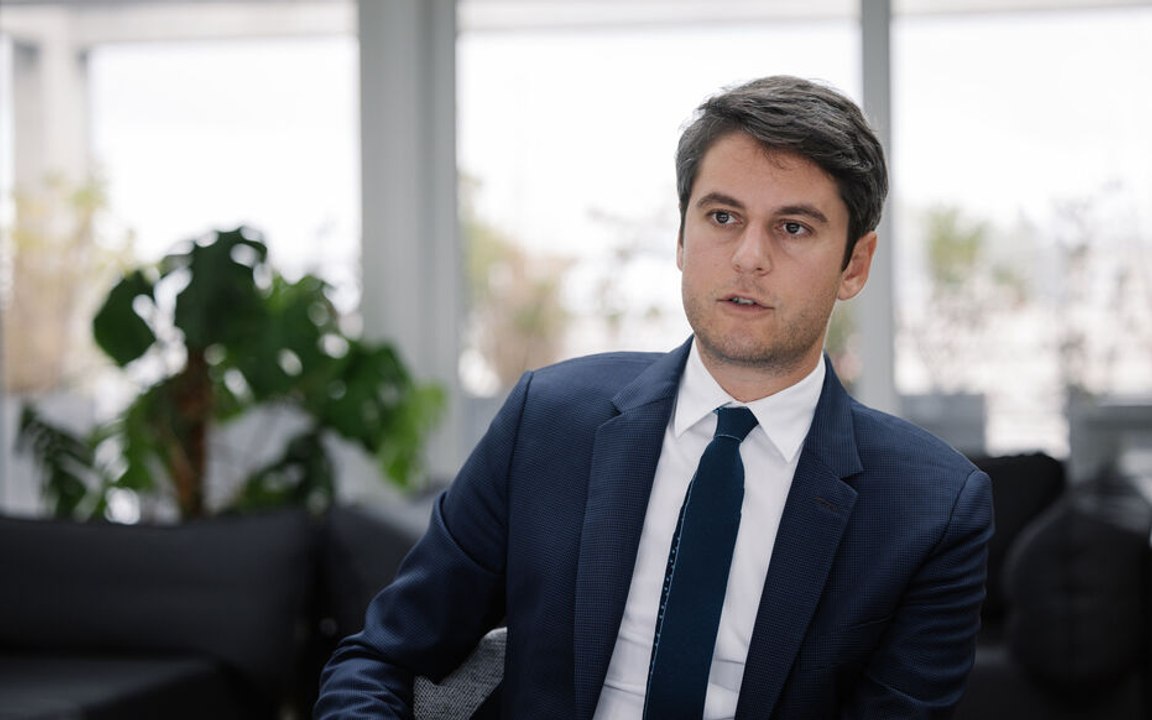 Macron a refusé la démission d'Attal et lui demande de rester Premier ministre « pour le moment », pour « la stabilité du pays »